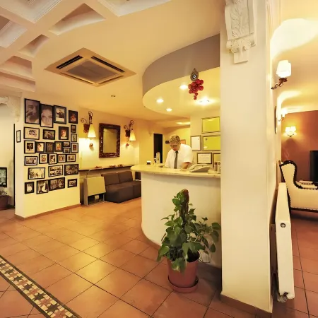 Üstün Hotel Alsancak