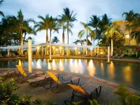 Coral Sands Beachfront Resort Hotels in Trinity Beach