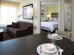 Candlewood Suites Olathe - Kansas City Area