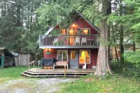 Mt. Baker Rim Cabin #63 - A Traditional Ski Chalet! Pet Friendly! Free Wi-fi!!