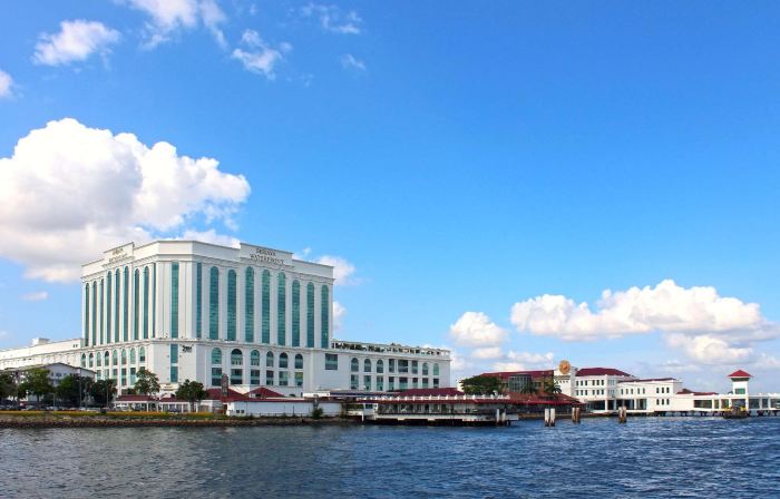 Berjaya Waterfront Hotel