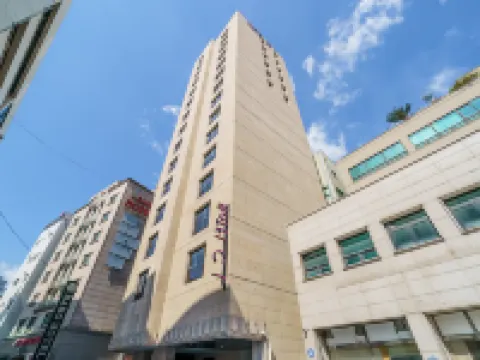 Hanam Hotel CL (CL) 河南のホテル
