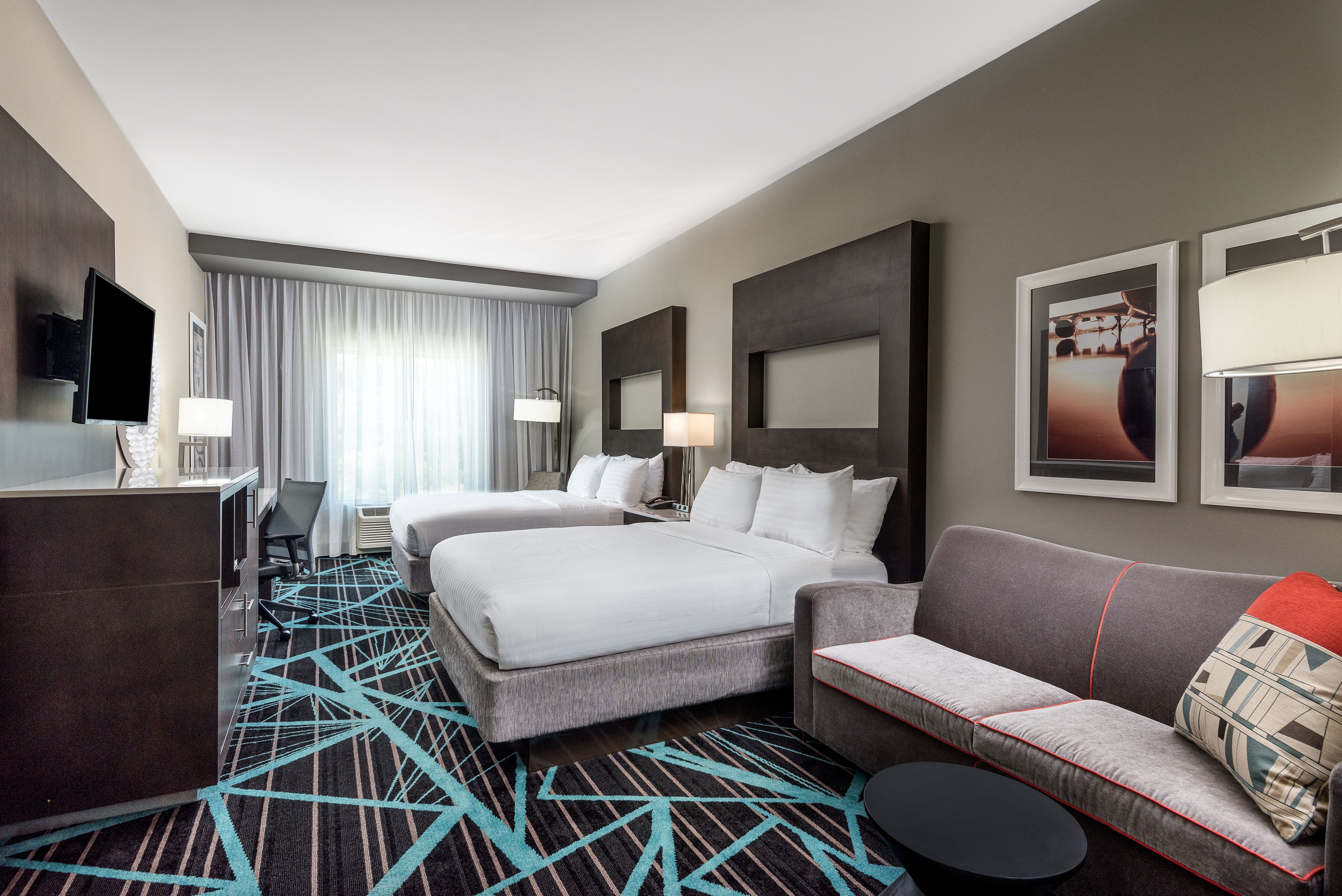 Holiday Inn Express & Suites - Charlotte Airport, an Ihg Hotel