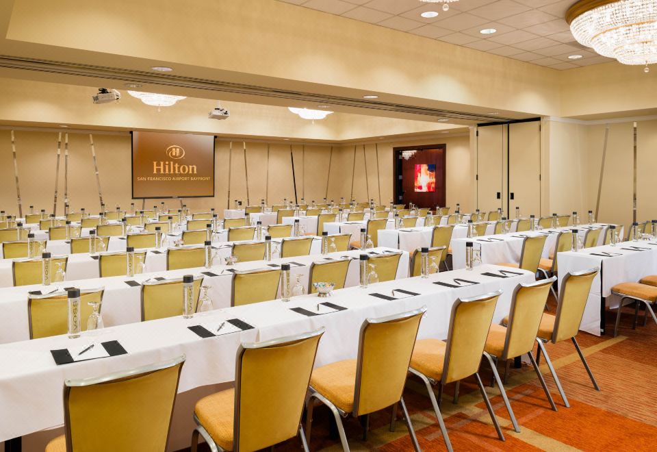 힐튼 베이프런트 해변 전망