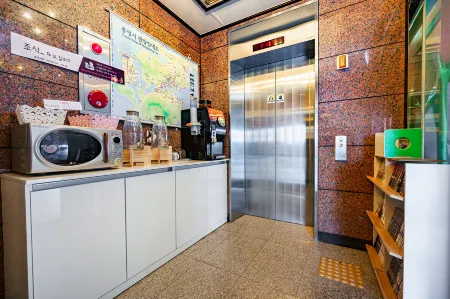 Tongyeong Rock Отели в г. Тхонъён