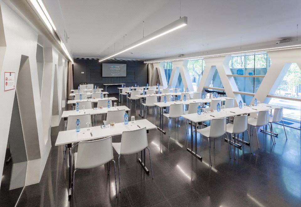 3. 로열 파세이그 ..