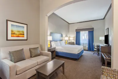 Holiday Inn Express & Suites Wharton