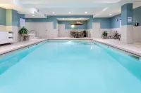Holiday Inn Express & Suites Minneapolis-Dwtn (Conv Ctr)