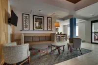 Holiday Inn Express & Suites Morris