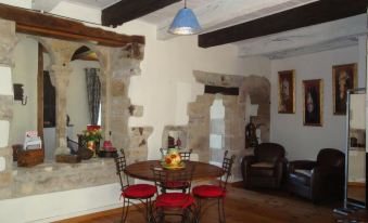 D'Ici et d'Ailleurs - Housity