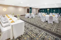 Baymont by Wyndham Grand Rapids Near Downtown