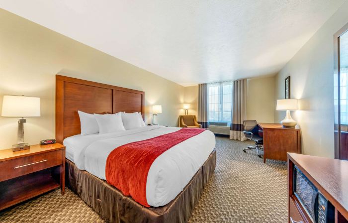Comfort Inn & Suites Lancaster Antelope Valley