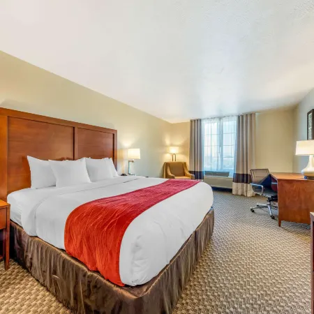 Comfort Inn & Suites Lancaster Antelope Valley