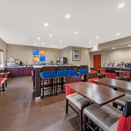 Comfort Inn Oklahoma City South - I-240 Отели рядом с достопримечательностью «Торговый центр "Кроссроудз"»