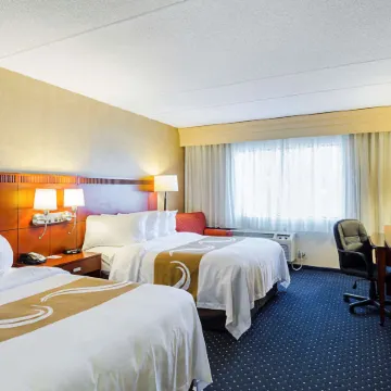 Quality Inn Boston-Revere Отели в г. Согас