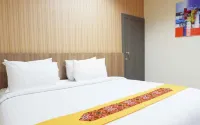 Grand Pangeran Khar Hotel タンジュン・セロル空港周辺のホテル