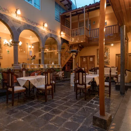 Hotel Rojas Inn