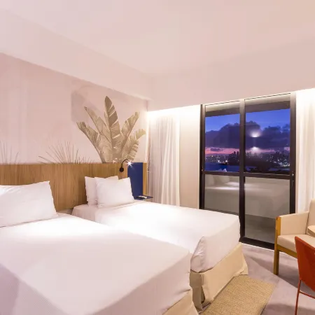 Novotel Salvador Rio Vermelho Отели рядом с достопримечательностью «Пляж Барра-да-Тижука»