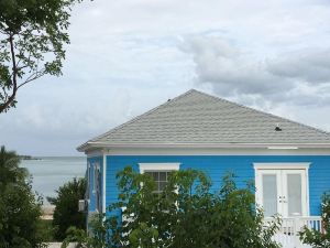 Mangrove Cay Sea View Villas