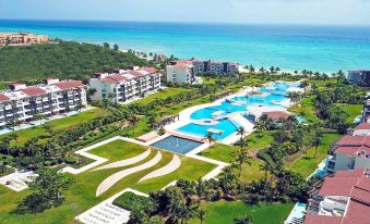 Mareazul Beach Front Condos at Playa del Carmen