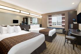 マイクロテル イン & スイーツ バイ ウィンダム ウィリストン