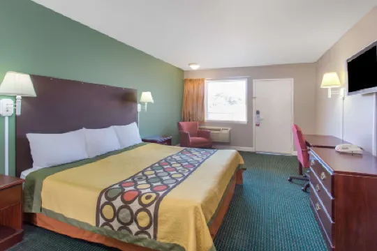 Super 8 by Wyndham Durham/University Area NC