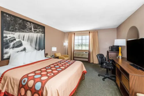 Super 8 by Wyndham Winfield/Quail Ridge Area - 2-Star
