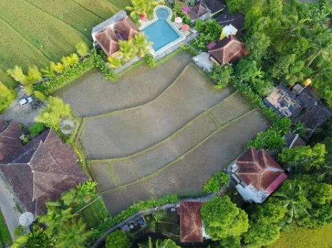 Atres Villa Отели рядом с достопримечательностью «Водопад Мундук»