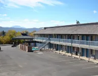 Lake Point Lodge - 2-Star