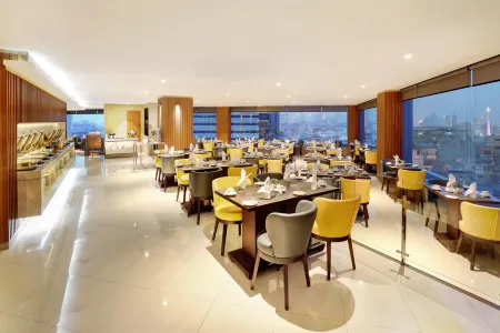 Yuan Garden Pasar Baru Отели рядом с достопримечательностью «Мечеть Истикляль»