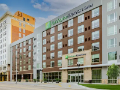 Holiday Inn Express & Suites LINCOLN DOWNTOWN by IHG Hotels in Lincoln