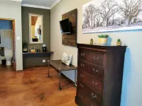Aerotropolis Guest Lodge Hotels in Kempton Park