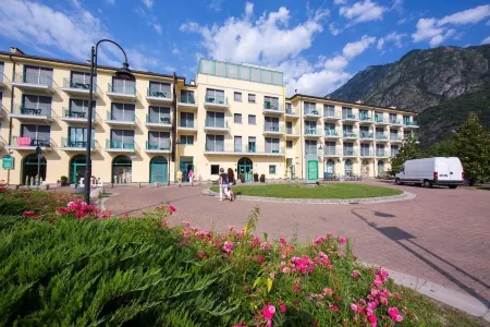 Budget Village Apartments - Porto Letizia Отели рядом с достопримечательностью «International Sportcamping Porlezza»