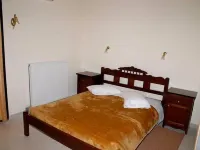 Παραδοσιακόs Ξενώναs "Αποσπερίτης" Ξενοδοχεία στην πόλη Κουλούκωνας