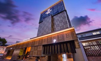 Gyeongsan City Hall Brown Dot