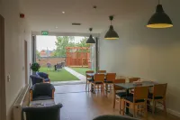 Oscar Lodge Hotels in Northampton
