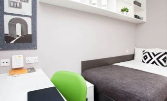 Charming Rooms, Coventry  - Hostel