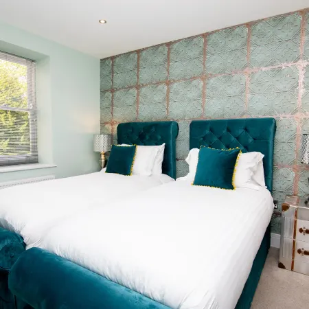 Your Apartment | Bristol Rowan Tree - No.6
