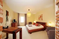 Domaine 3 Soleils Hotels in Gaillac