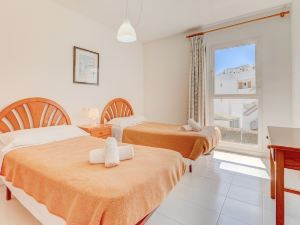 Apartamentos Llevant