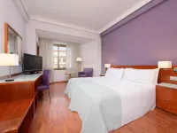 Hotel Madrid Centro, Affiliated by Meliá - Airport Shuttle