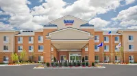 Fairfield Inn & Suites Milwaukee Airport