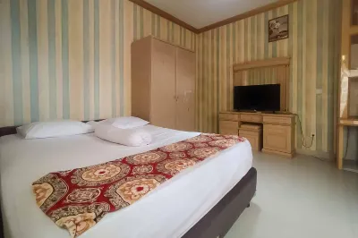 D'h Mansion la Rosa Syariah Sentul Mitra RedDoorz Hotell i Cijayanti