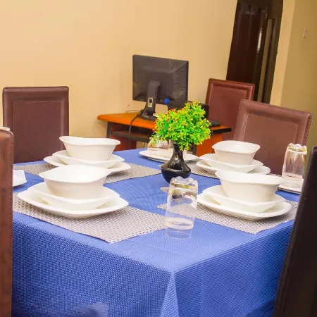 Keves Inn and Suites Отели в г. Калабар