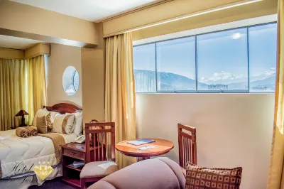 Hotel la Joya Hotels in 