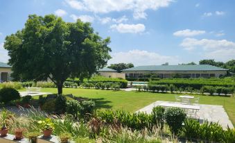 Sariska Manor Luxury Cottages Tehla - Housity
