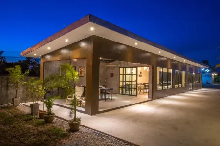 Siritrang Boutique Hotel Отели в г. Na Yong