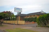 Tall Timbers Motel Hotels in Dungog