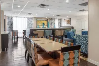 Hampton Inn Douglas - breakfast