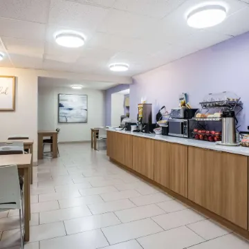 Microtel Inn & Suites by Wyndham Southern Pines / Pinehurst